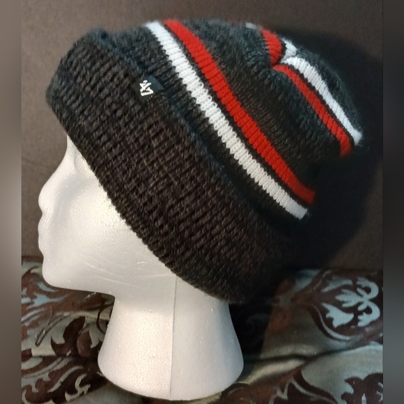 NWOT Unisex Black SF Logo Beanie - Picture 3 of 7